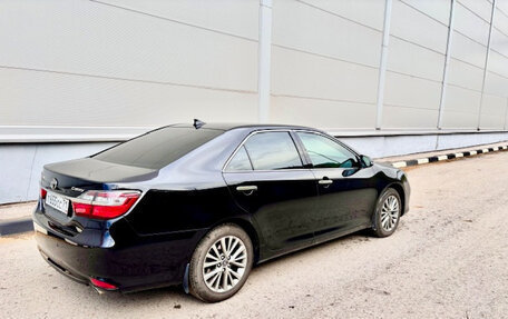 Toyota Camry, 2017 год, 2 500 000 рублей, 6 фотография