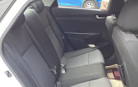 Hyundai Solaris II рестайлинг, 2021 год, 1 650 000 рублей, 8 фотография