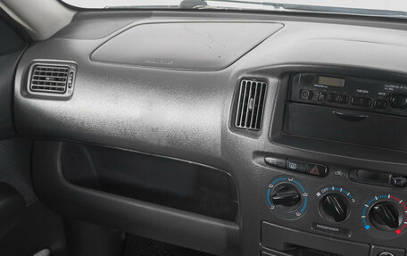 Toyota Succeed I рестайлинг, 2002 год, 569 000 рублей, 13 фотография