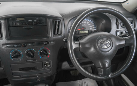 Toyota Succeed I рестайлинг, 2002 год, 569 000 рублей, 15 фотография