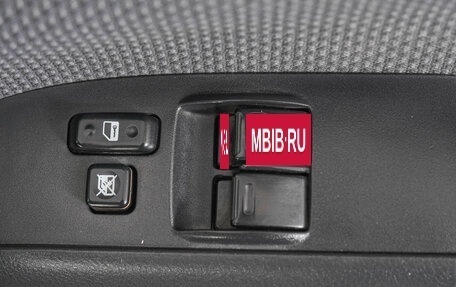 Toyota Succeed I рестайлинг, 2002 год, 569 000 рублей, 22 фотография