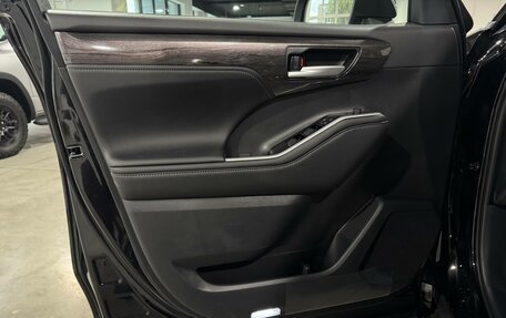 Toyota Highlander, 2025 год, 5 900 000 рублей, 25 фотография