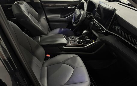 Toyota Highlander, 2025 год, 5 900 000 рублей, 33 фотография