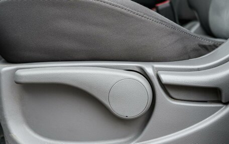 Hyundai H-1 II рестайлинг, 2014 год, 1 630 000 рублей, 29 фотография