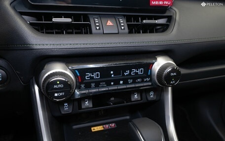 Toyota RAV4, 2025 год, 4 200 000 рублей, 19 фотография