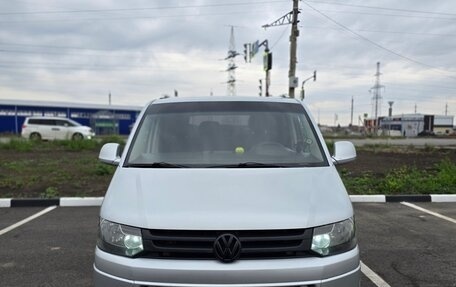 Volkswagen Caravelle T5, 2010 год, 1 550 000 рублей, 1 фотография