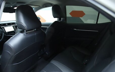 Toyota Camry, 2020 год, 2 950 000 рублей, 15 фотография