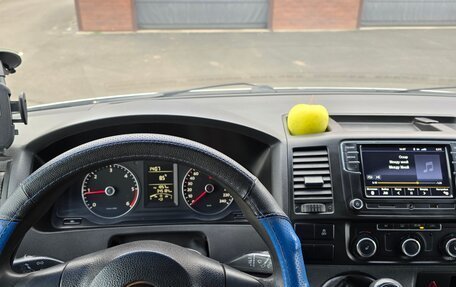 Volkswagen Caravelle T5, 2010 год, 1 550 000 рублей, 9 фотография