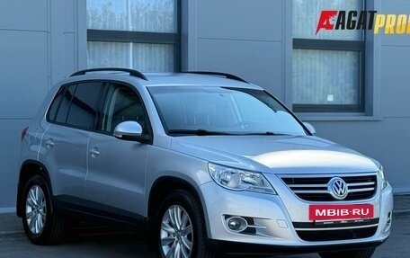 Volkswagen Tiguan I, 2010 год, 960 000 рублей, 3 фотография