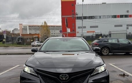 Toyota Camry, 2020 год, 2 900 000 рублей, 3 фотография