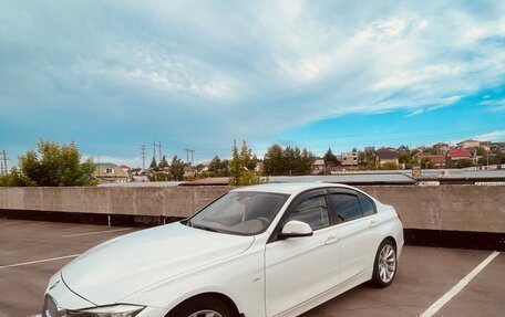 BMW 3 серия, 2011 год, 1 900 000 рублей, 4 фотография