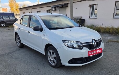 Renault Logan II, 2016 год, 680 000 рублей, 3 фотография