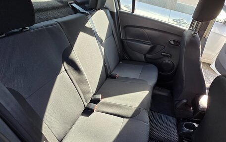 Renault Logan II, 2016 год, 680 000 рублей, 12 фотография