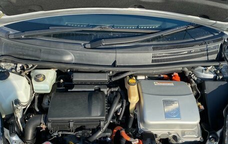 Toyota Prius, 2008 год, 800 000 рублей, 12 фотография