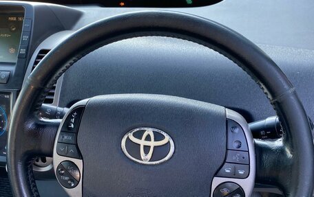 Toyota Prius, 2008 год, 800 000 рублей, 16 фотография