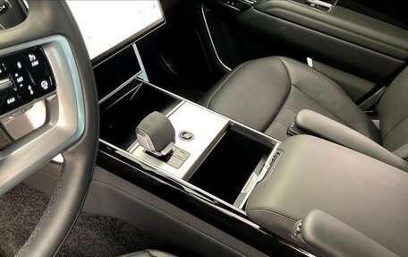Land Rover Range Rover IV рестайлинг, 2025 год, 14 674 520 рублей, 16 фотография