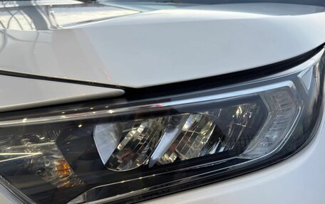 Toyota RAV4, 2019 год, 2 900 000 рублей, 12 фотография