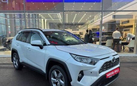 Toyota RAV4, 2019 год, 2 900 000 рублей, 6 фотография
