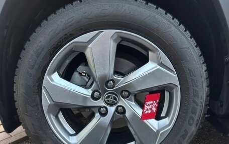 Toyota RAV4, 2019 год, 2 900 000 рублей, 13 фотография