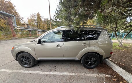 Mitsubishi Outlander III рестайлинг 3, 2007 год, 6 фотография