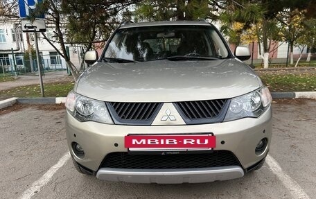 Mitsubishi Outlander III рестайлинг 3, 2007 год, 9 фотография