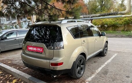 Mitsubishi Outlander III рестайлинг 3, 2007 год, 2 фотография