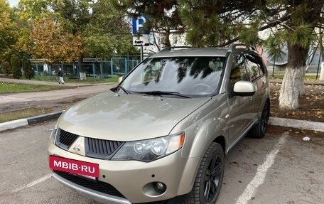 Mitsubishi Outlander III рестайлинг 3, 2007 год, 8 фотография
