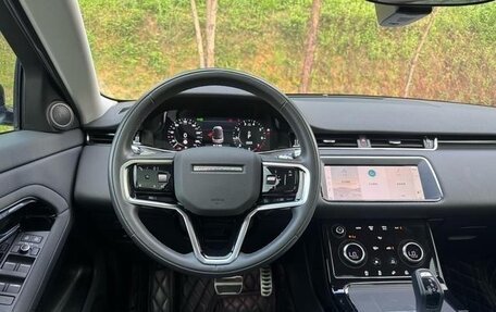 Land Rover Range Rover Evoque II, 2022 год, 2 700 000 рублей, 7 фотография