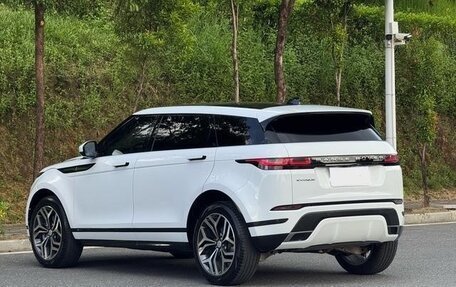 Land Rover Range Rover Evoque II, 2022 год, 2 700 000 рублей, 14 фотография