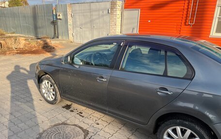 Volkswagen Jetta VI, 2010 год, 630 000 рублей, 7 фотография