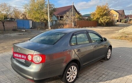 Volkswagen Jetta VI, 2010 год, 630 000 рублей, 4 фотография