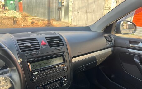 Volkswagen Jetta VI, 2010 год, 630 000 рублей, 12 фотография