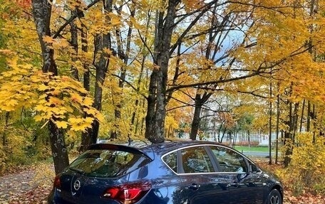 Opel Astra J, 2011 год, 625 000 рублей, 9 фотография