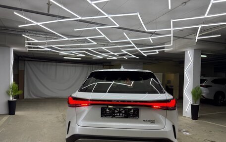 Lexus RX IV рестайлинг, 2025 год, 7 600 000 рублей, 10 фотография