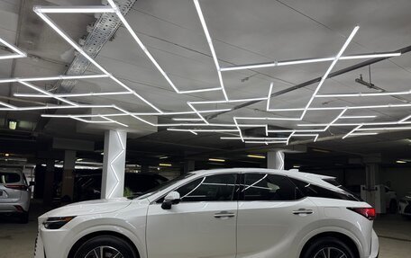 Lexus RX IV рестайлинг, 2025 год, 7 600 000 рублей, 12 фотография