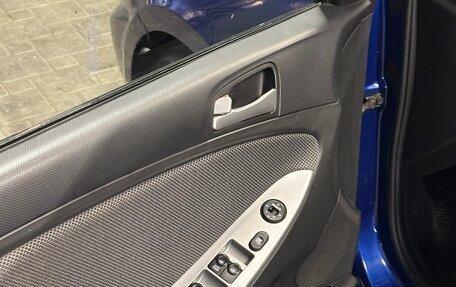 Hyundai Solaris II рестайлинг, 2013 год, 830 000 рублей, 13 фотография