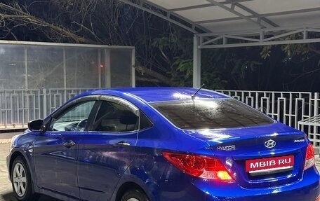 Hyundai Solaris II рестайлинг, 2013 год, 830 000 рублей, 5 фотография