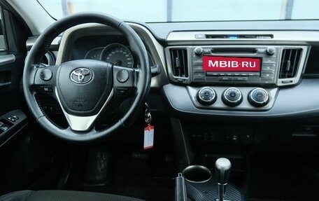 Toyota RAV4, 2013 год, 1 799 000 рублей, 10 фотография