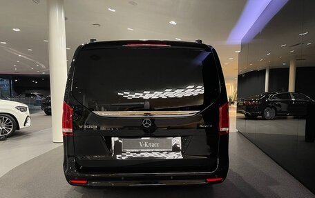 Mercedes-Benz V-Класс, 2023 год, 35 640 000 рублей, 14 фотография