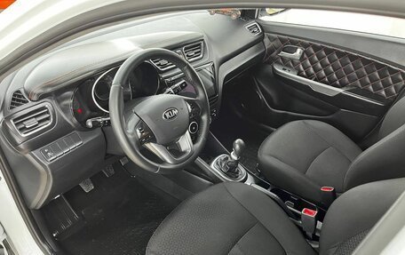 KIA Rio III рестайлинг, 2013 год, 848 000 рублей, 18 фотография