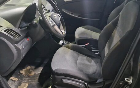 Hyundai Solaris II рестайлинг, 2013 год, 745 000 рублей, 6 фотография