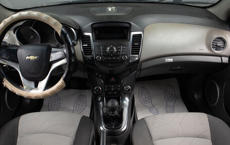 Chevrolet Cruze II, 2010 год, 519 000 рублей, 8 фотография