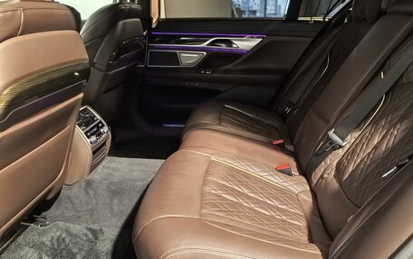 BMW 7 серия, 2021 год, 7 450 000 рублей, 15 фотография