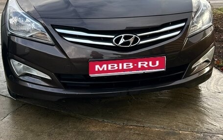 Hyundai Solaris II рестайлинг, 2015 год, 890 000 рублей, 1 фотография