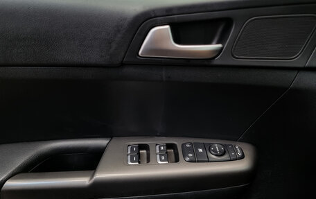 KIA Sportage IV рестайлинг, 2019 год, 1 820 000 рублей, 7 фотография