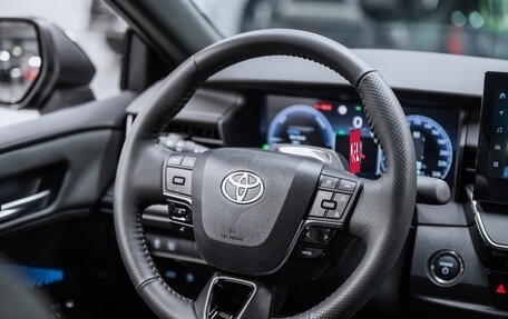 Toyota Camry, 2025 год, 4 600 000 рублей, 13 фотография