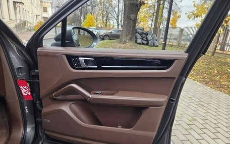 Porsche Cayenne III, 2020 год, 10 500 000 рублей, 27 фотография