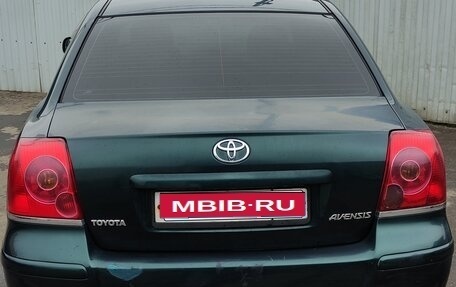 Toyota Avensis III рестайлинг, 2003 год, 670 000 рублей, 1 фотография