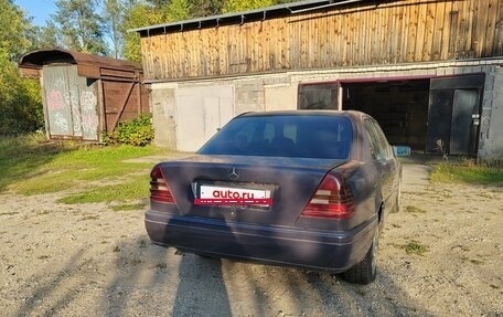 Mercedes-Benz C-Класс, 1993 год, 70 000 рублей, 5 фотография
