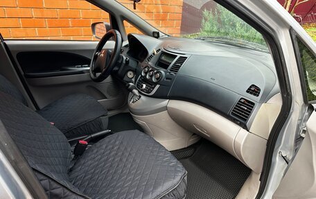 Mitsubishi Grandis, 2007 год, 450 000 рублей, 7 фотография